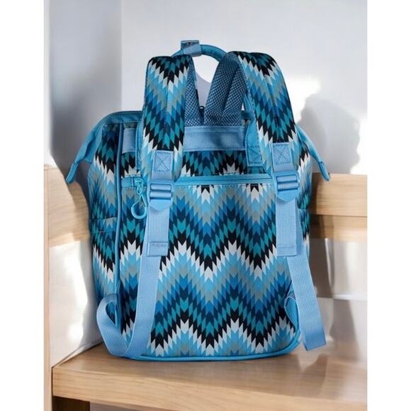 Wrangler Blue Patterned Backpack or Baby Travel Bag *NEW in Package* - Picture 3 of 6